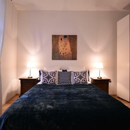 Apartament Cozy Flat By The Astronomical Clock Praga Zewnętrze zdjęcie
