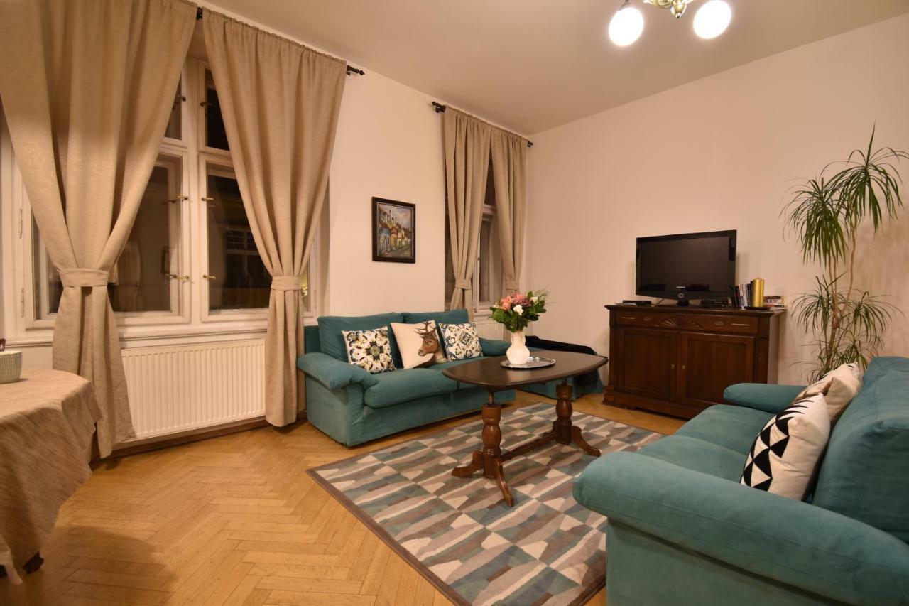 Apartament Cozy Flat By The Astronomical Clock Praga Zewnętrze zdjęcie