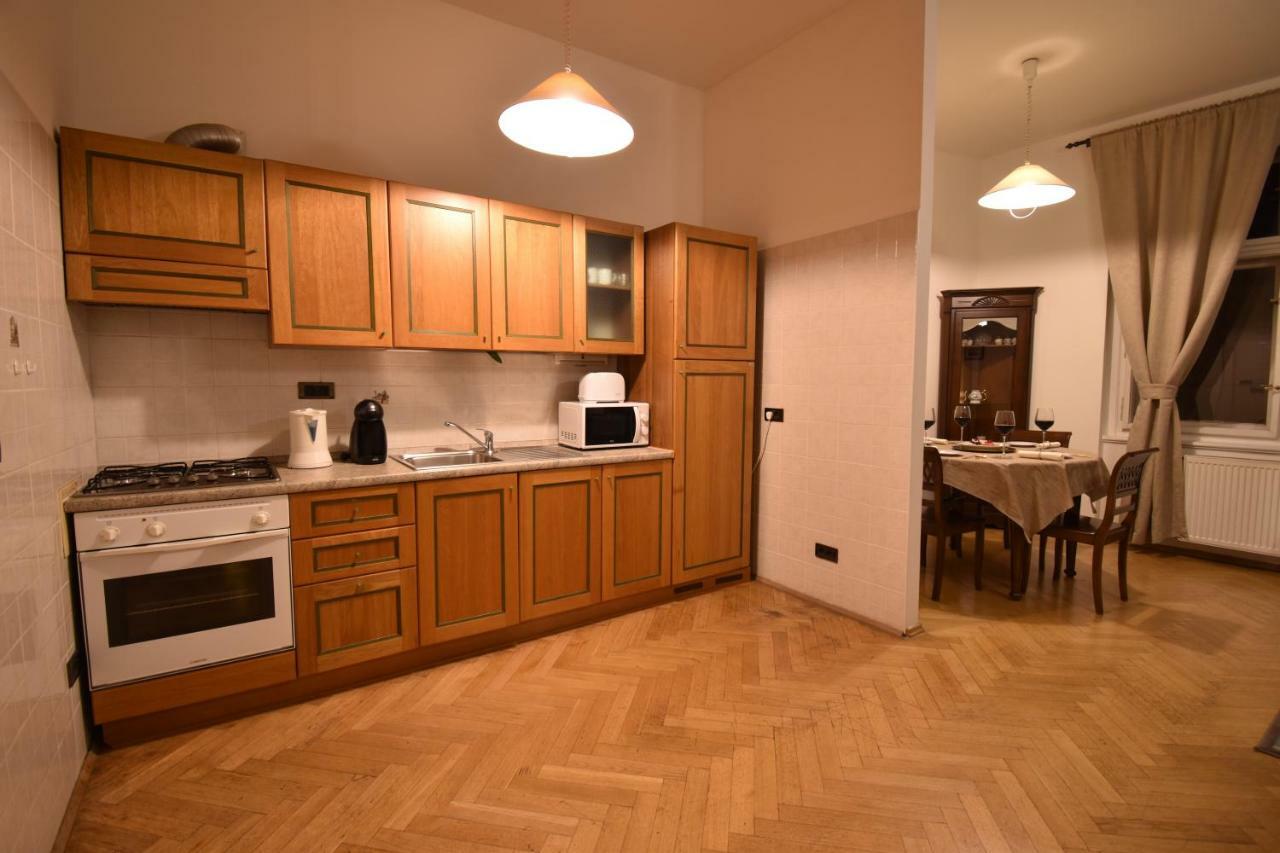 Apartament Cozy Flat By The Astronomical Clock Praga Zewnętrze zdjęcie