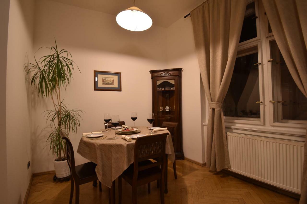 Apartament Cozy Flat By The Astronomical Clock Praga Zewnętrze zdjęcie