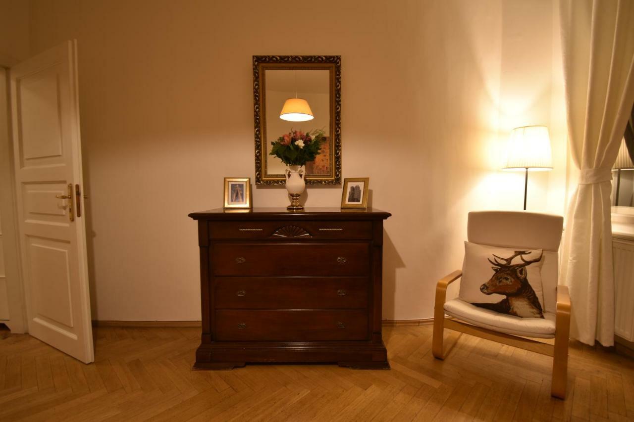 Apartament Cozy Flat By The Astronomical Clock Praga Zewnętrze zdjęcie