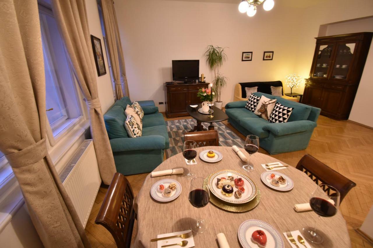 Apartament Cozy Flat By The Astronomical Clock Praga Zewnętrze zdjęcie